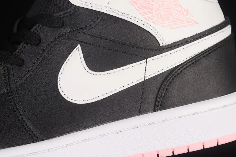 All categories Air Jordan Jordan series basketball shoes Air Jordan 1 Mid Air Jordan 1 Mid AJ1 Joe 1 black and white mid-top basketball shoes 555112-061